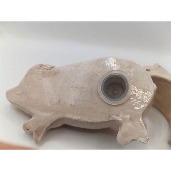 Rob Roy Cuddling Pigs Salt & Pepper Shakers Preowned Ceramic Chip On Rear Foot - Picture 8 of 8